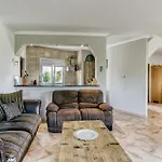 Flores Villa *