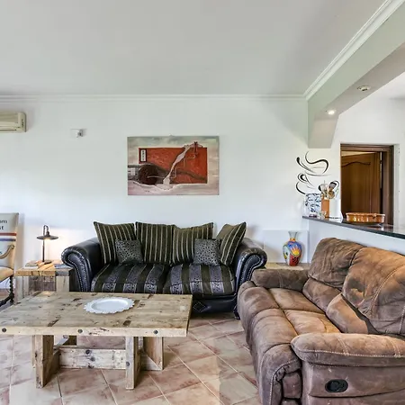 Flores Villa *