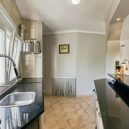 Flores Villa Vilacolum