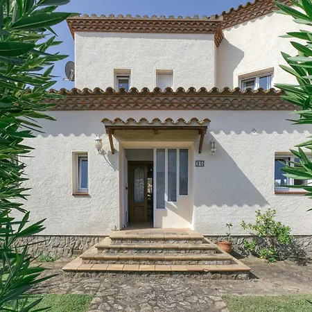 Villa Flores *