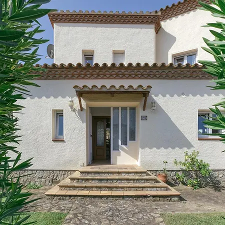 Villa Flores *