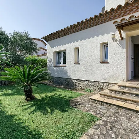 Villa Flores Vilacolum
